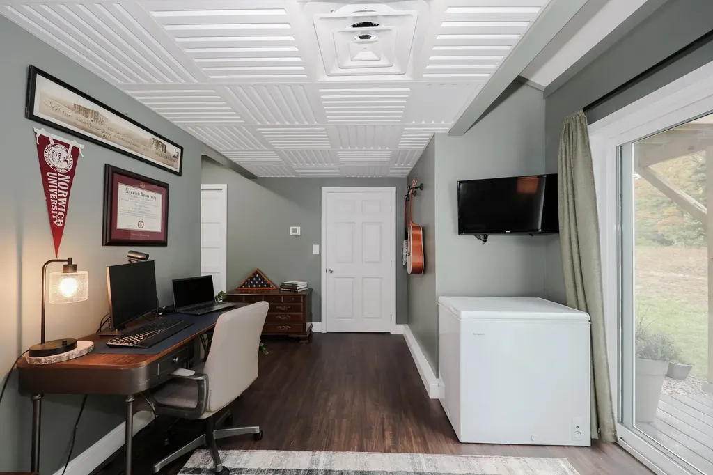 19 Biggs Avenue Epping NH 03042