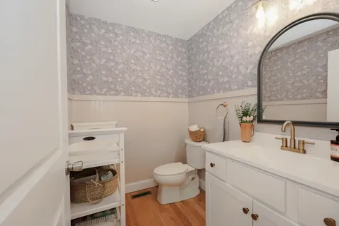 19 Biggs Avenue Epping NH 03042