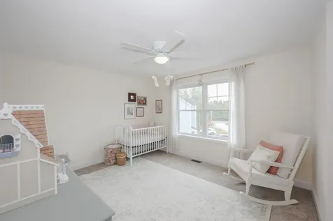 19 Biggs Avenue Epping NH 03042