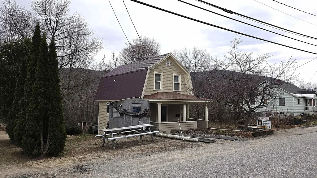 518 Western Avenue Berlin NH 03570