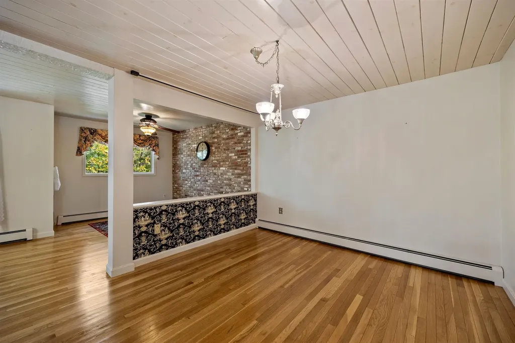 6 Surrey Drive Bow NH 03304