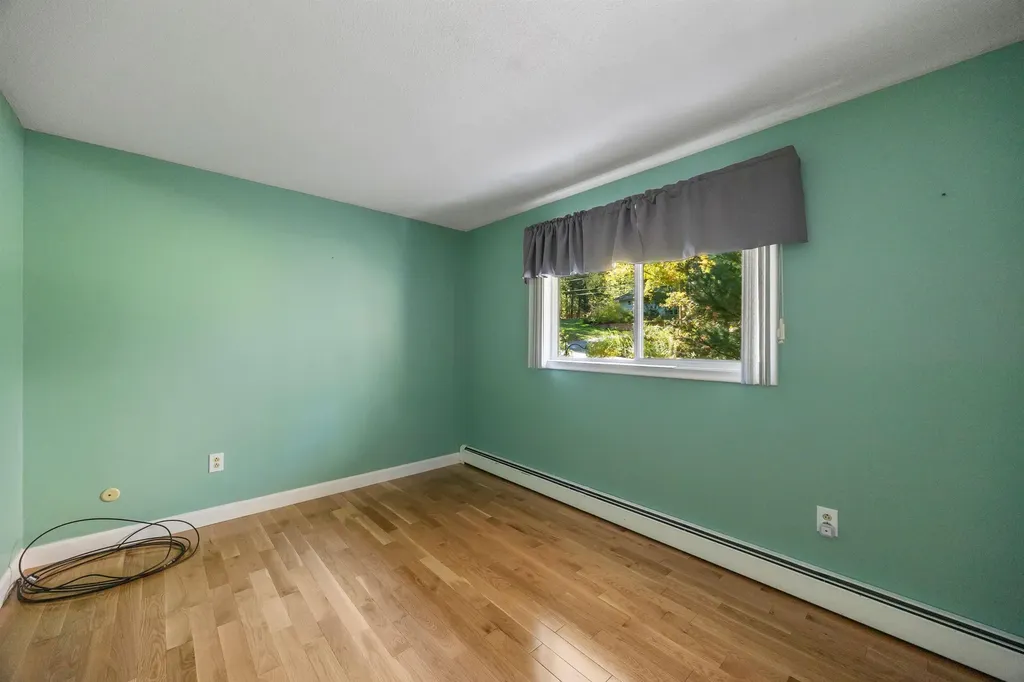 6 Surrey Drive Bow NH 03304