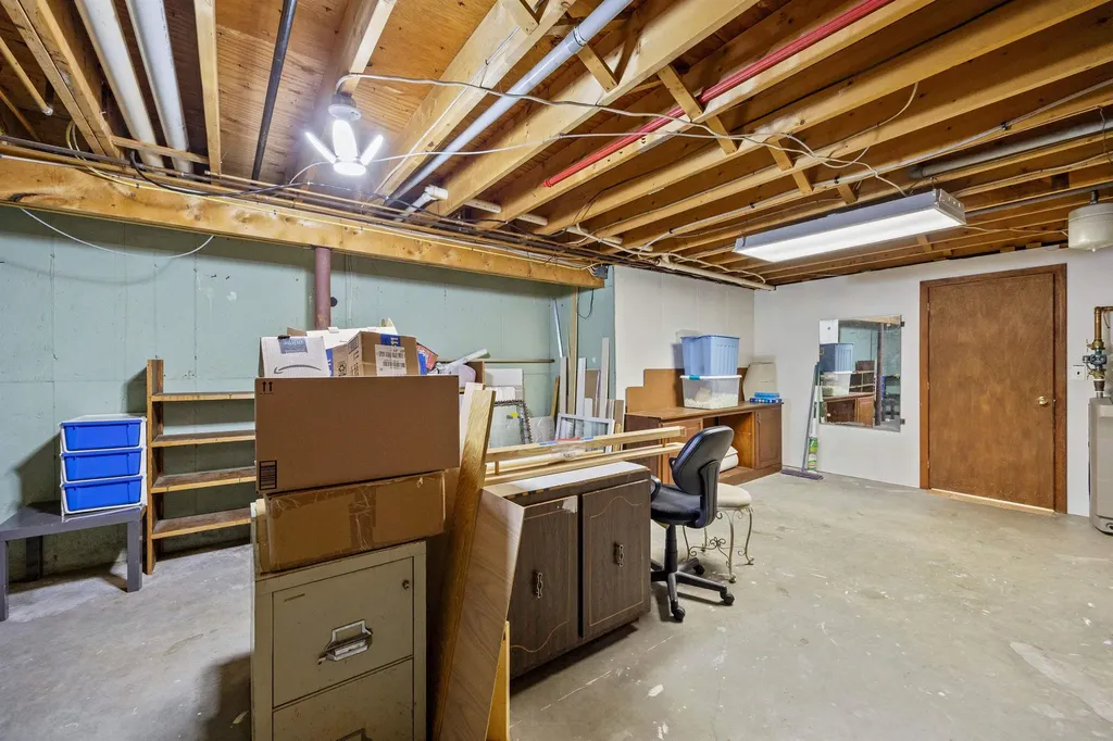 6 Surrey Drive Bow NH 03304