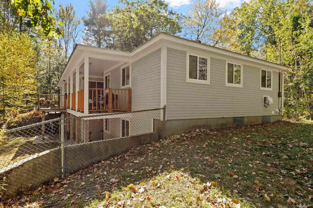 6 Surrey Drive Bow NH 03304