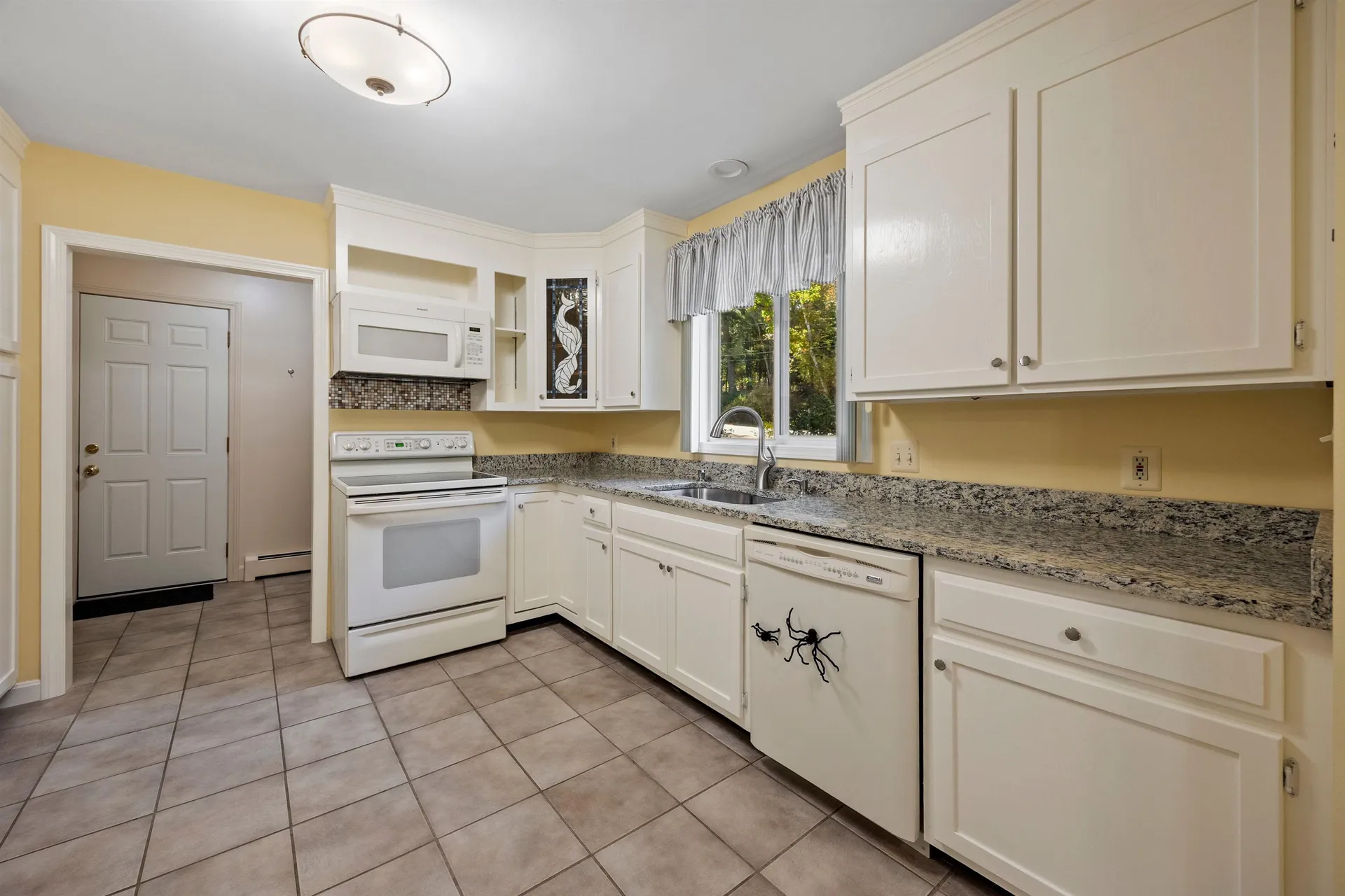 6 Surrey Drive Bow NH 03304