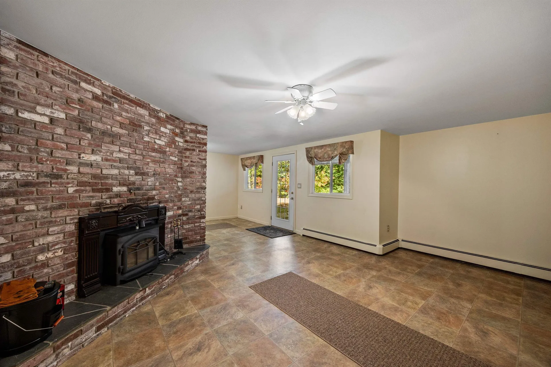 6 Surrey Drive Bow NH 03304