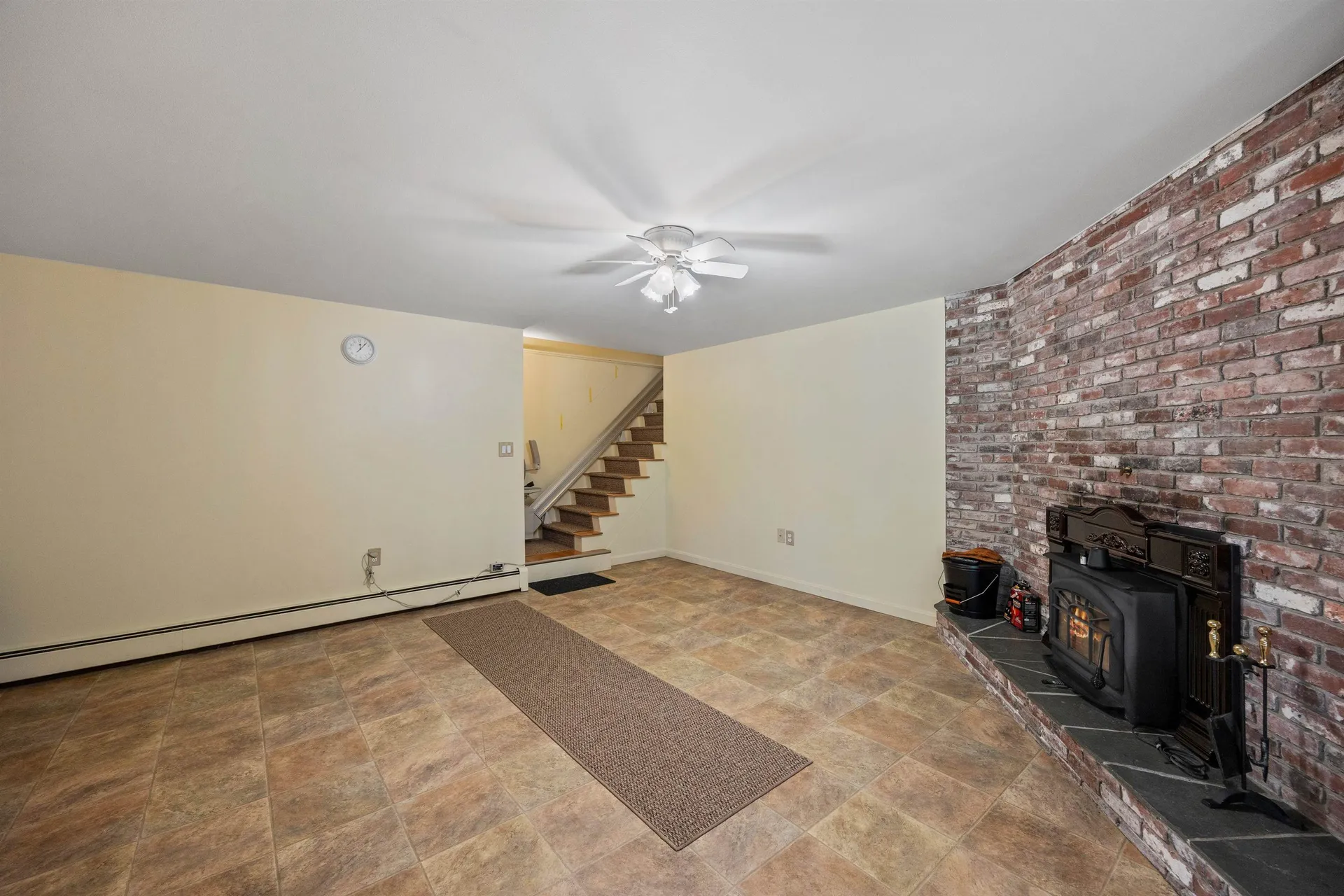 6 Surrey Drive Bow NH 03304