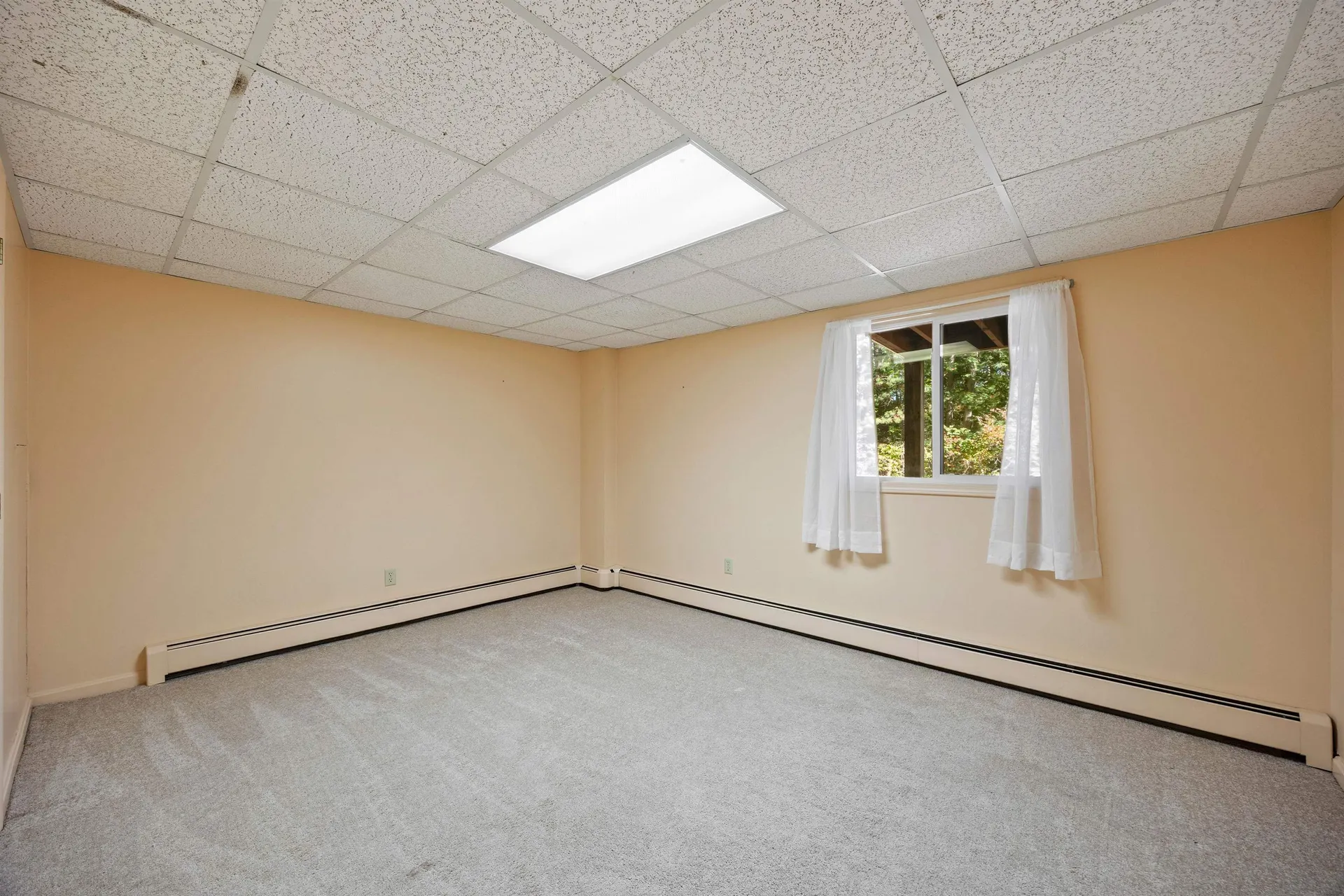 6 Surrey Drive Bow NH 03304