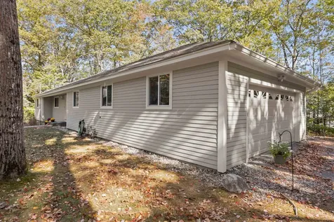 6 Surrey Drive Bow NH 03304