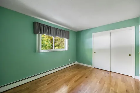 6 Surrey Drive Bow NH 03304