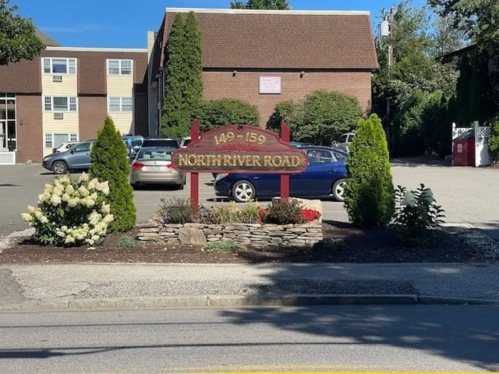 159 River Road Manchester NH 03104