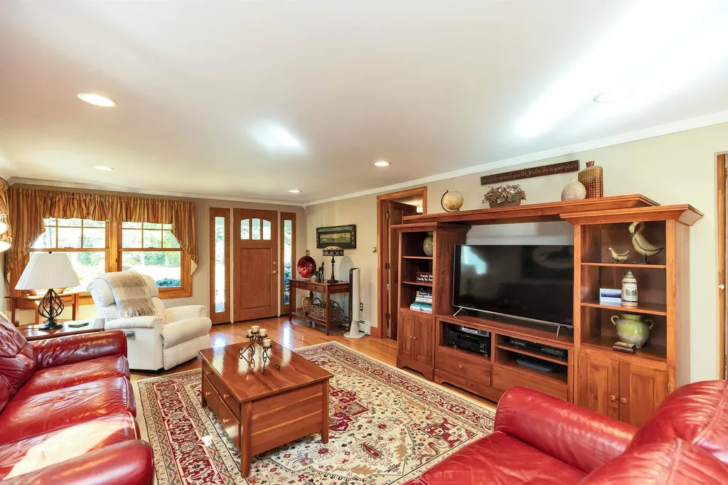 11 Charles Bancroft Highway Litchfield NH 03052