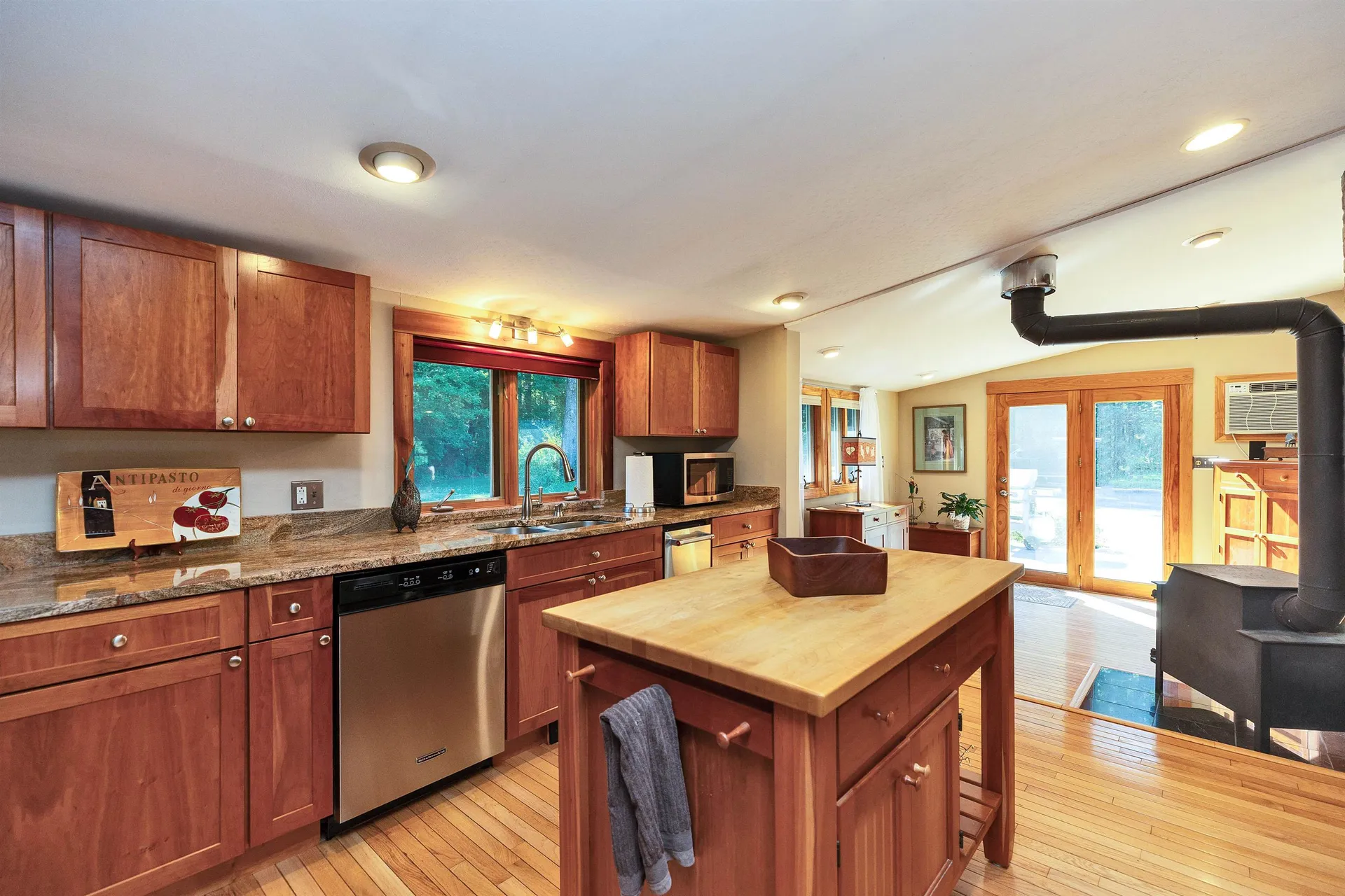 11 Charles Bancroft Highway Litchfield NH 03052