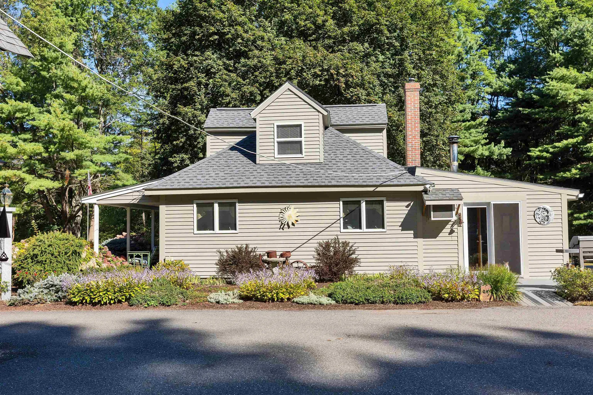 11 Charles Bancroft Highway Litchfield NH 03052