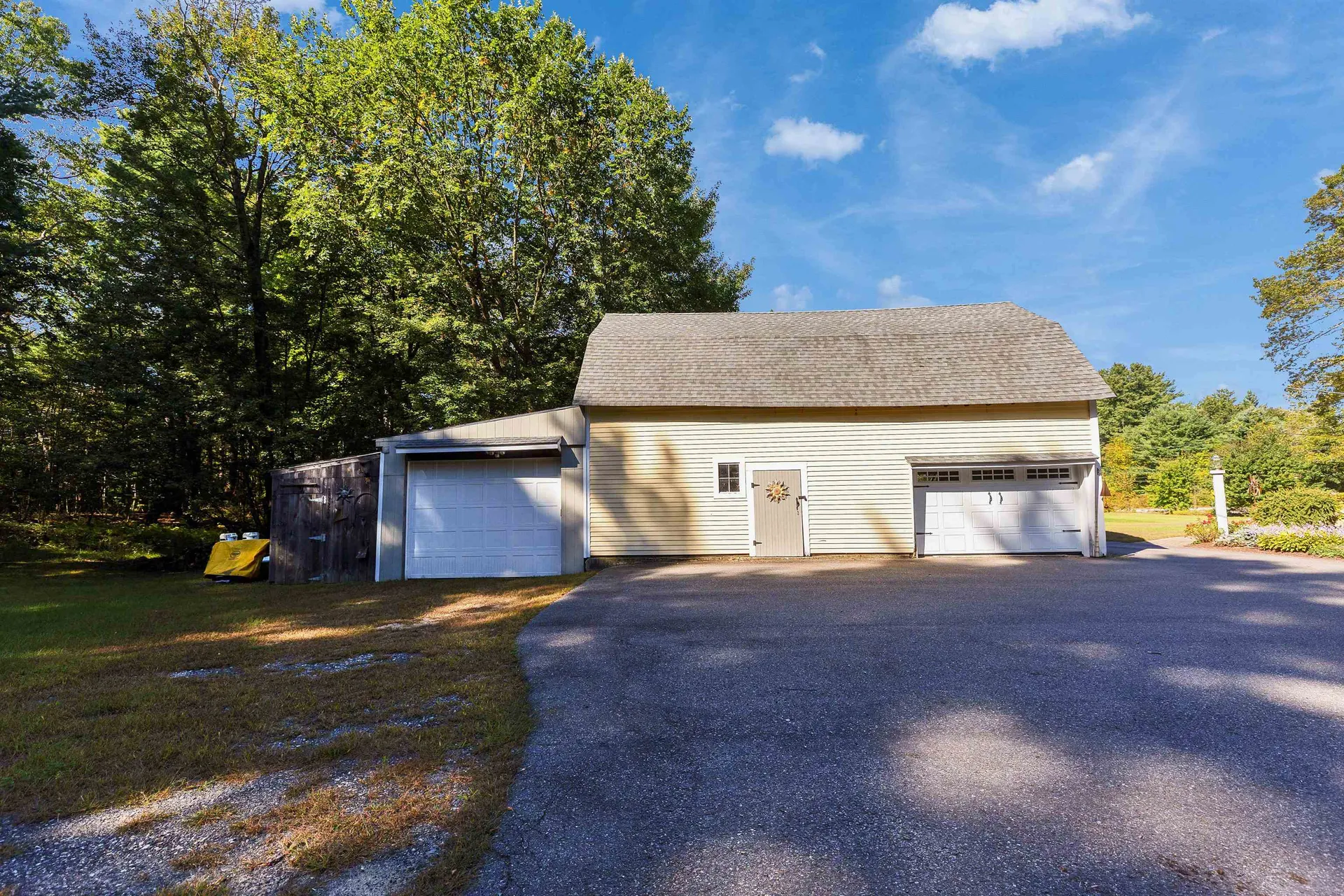 11 Charles Bancroft Highway Litchfield NH 03052