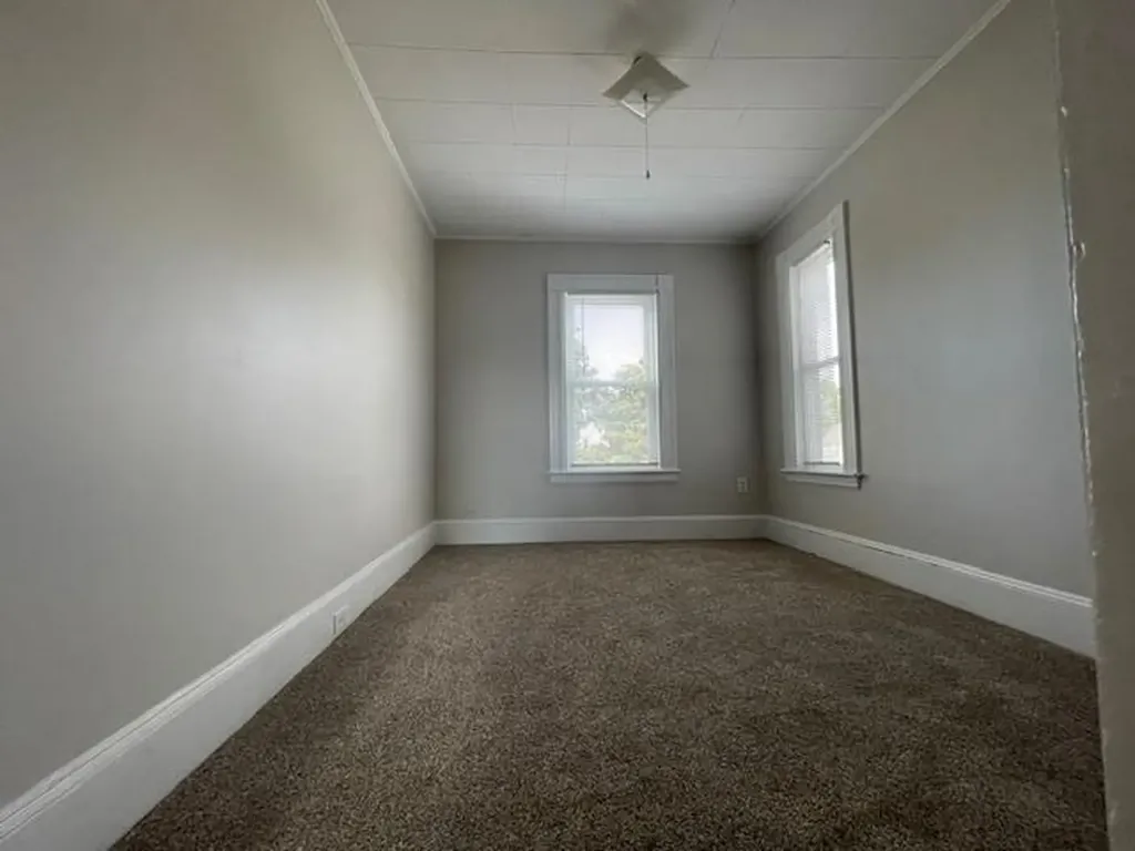 67 Forest Street Manchester NH 03104