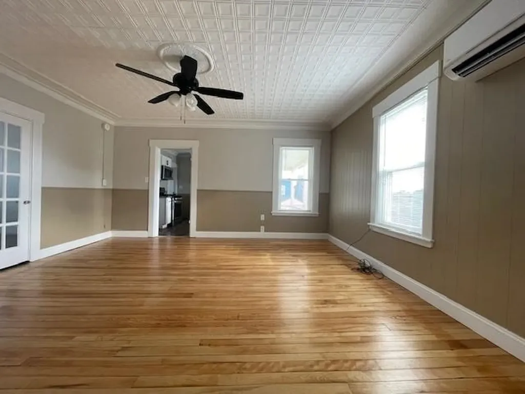 67 Forest Street Manchester NH 03104