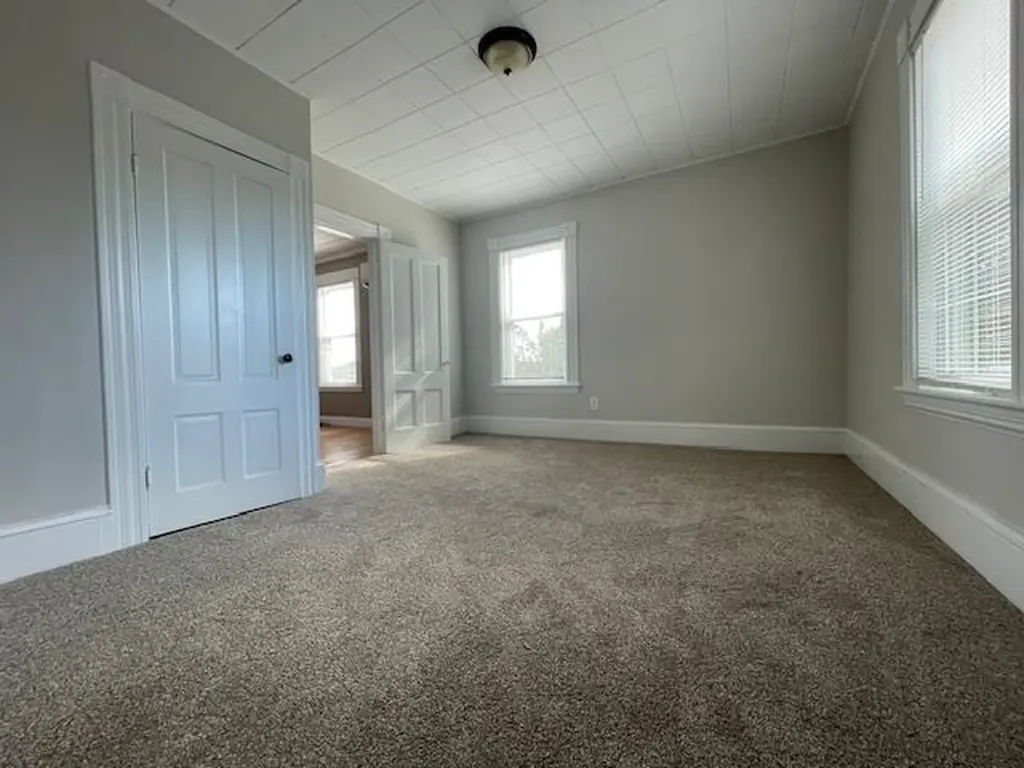 67 Forest Street Manchester NH 03104