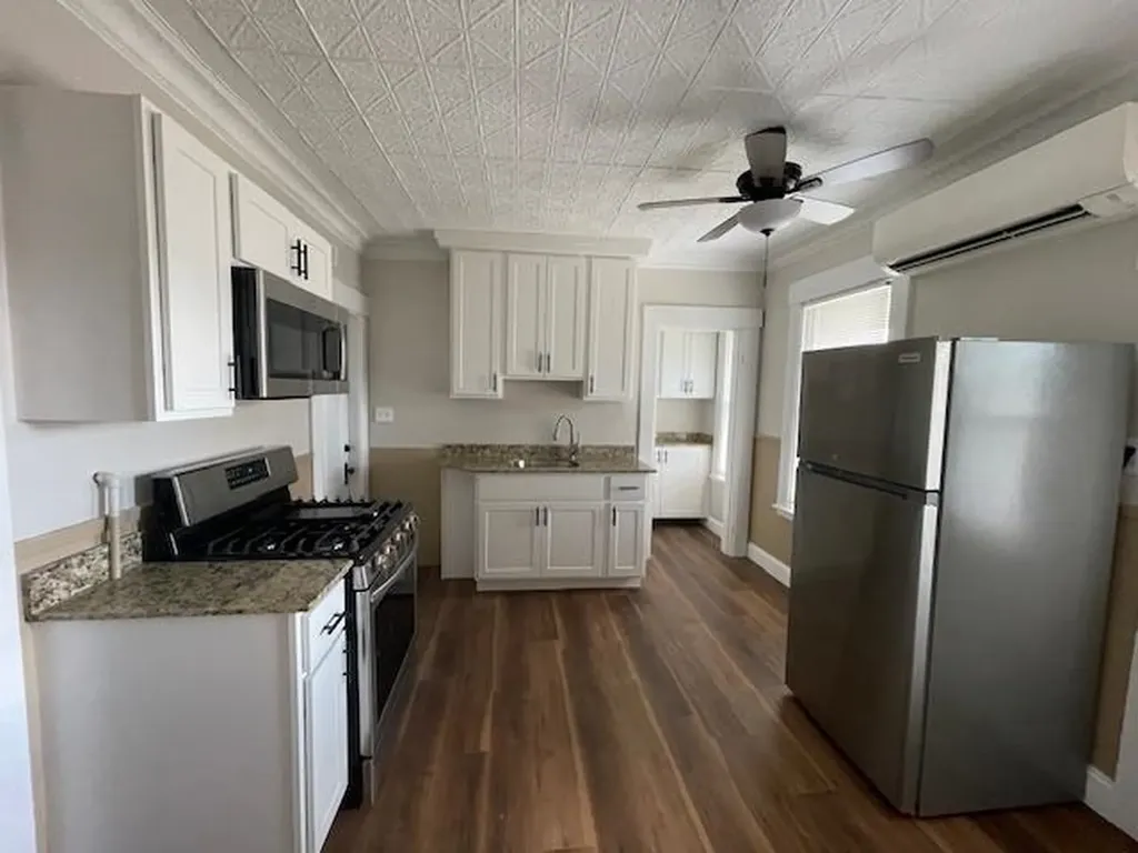 67 Forest Street Manchester NH 03104