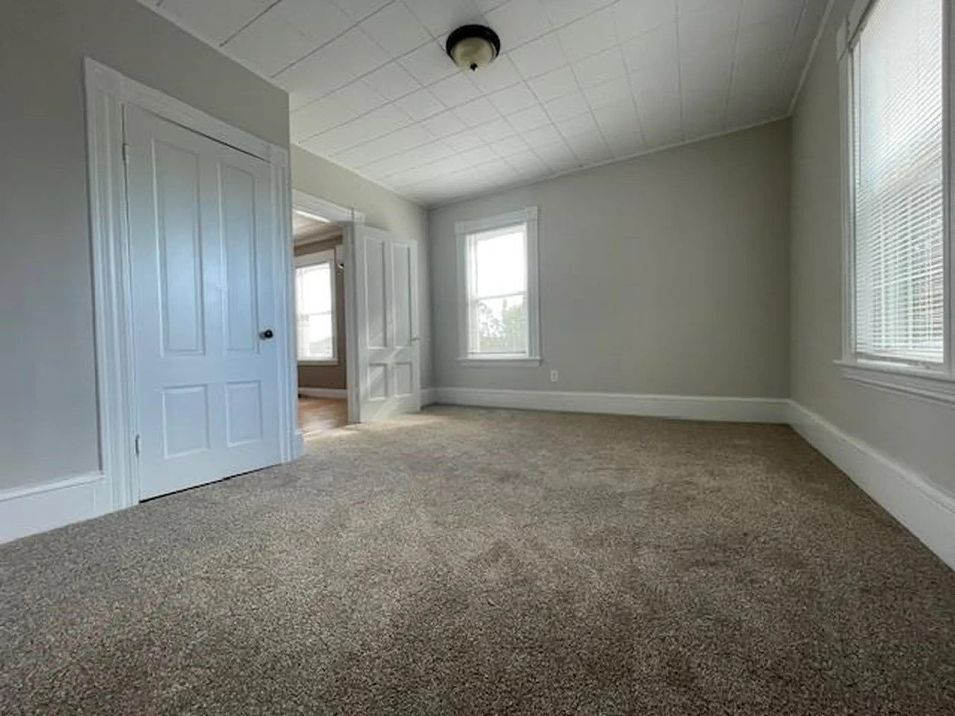 67 Forest Street Manchester NH 03104