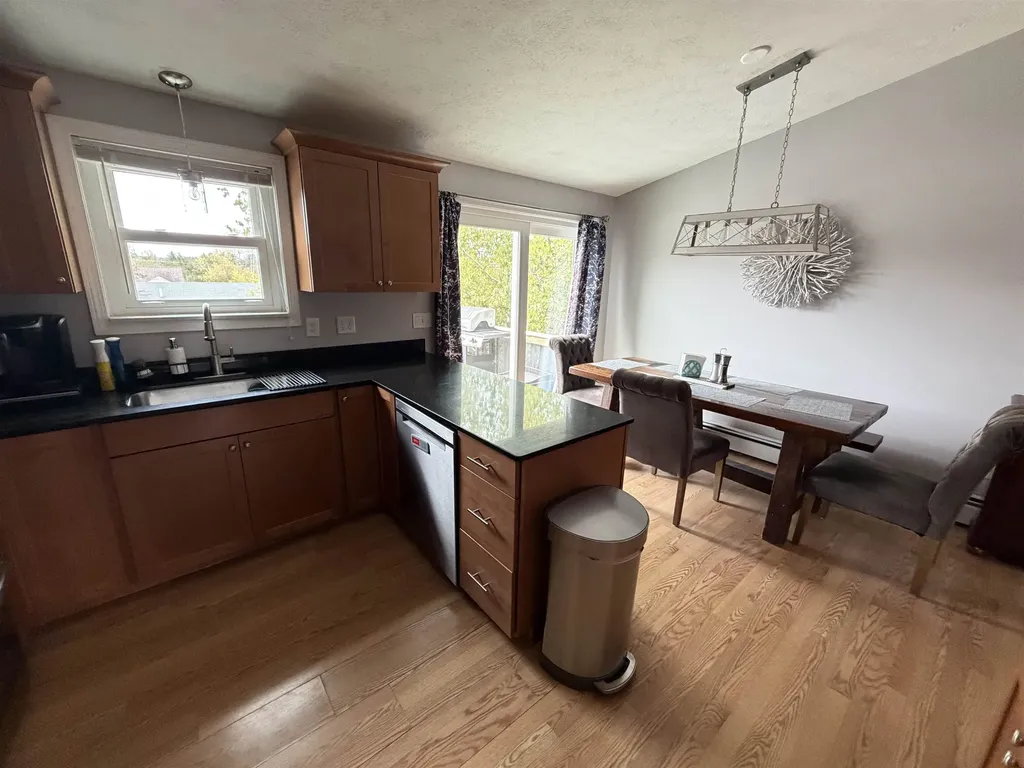 67 Pullman Street Manchester NH 03103