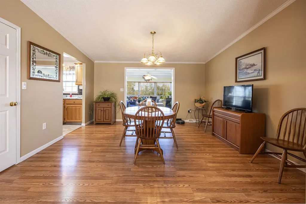 23 Stonegate Lane Hampstead NH 03841