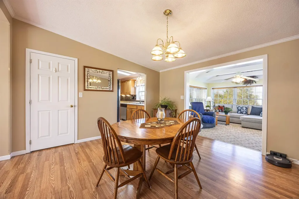 23 Stonegate Lane Hampstead NH 03841