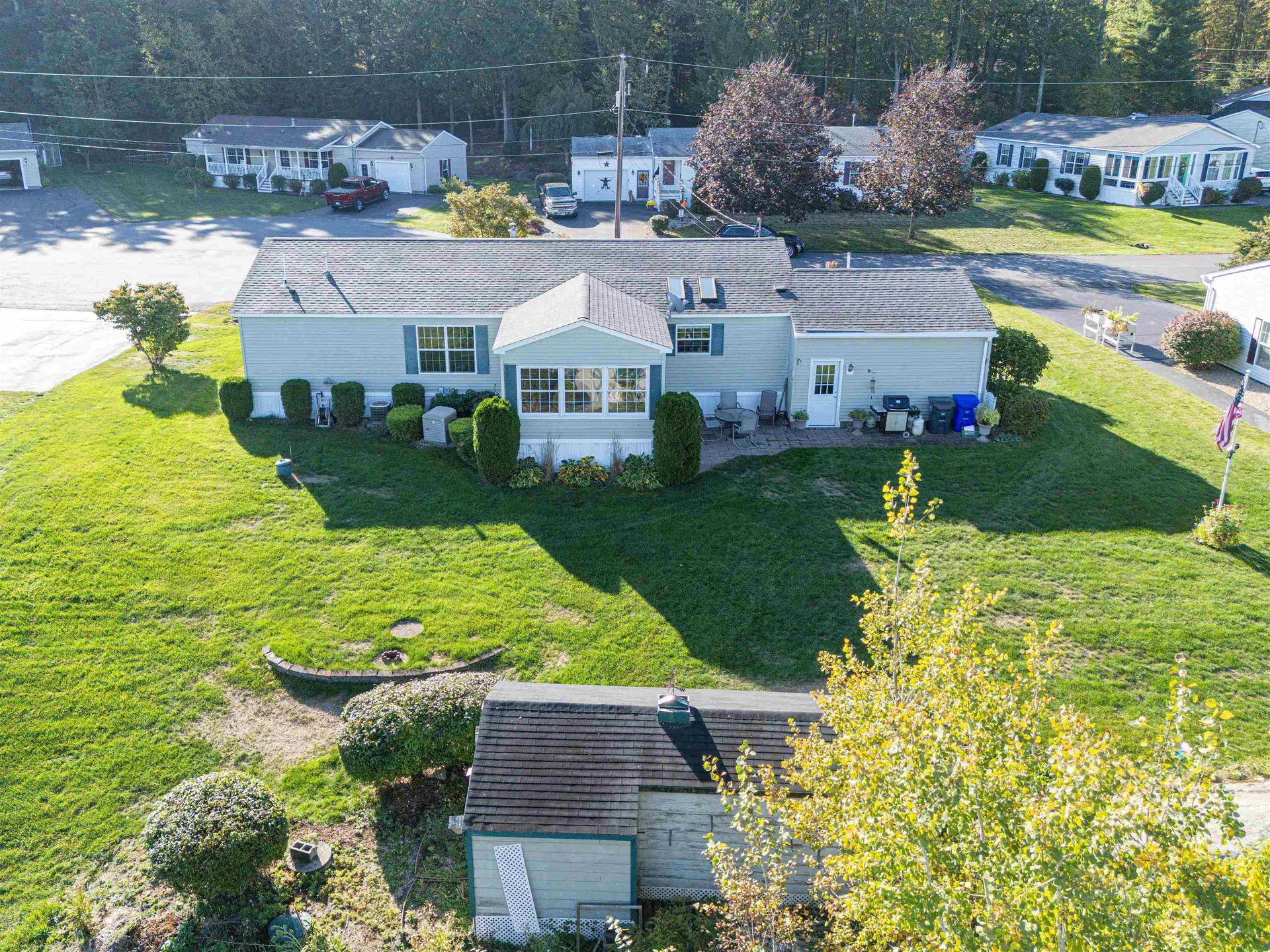 23 Stonegate Lane Hampstead NH 03841