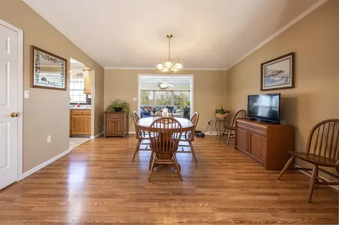 23 Stonegate Lane Hampstead NH 03841