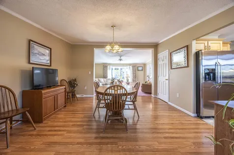 23 Stonegate Lane Hampstead NH 03841