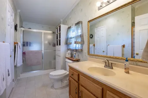 23 Stonegate Lane Hampstead NH 03841