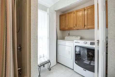 23 Stonegate Lane Hampstead NH 03841