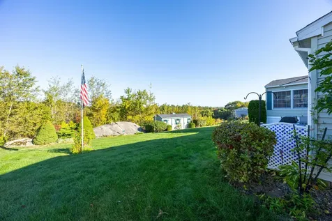 23 Stonegate Lane Hampstead NH 03841