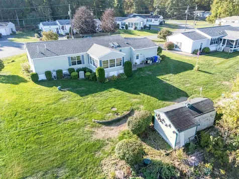 23 Stonegate Lane Hampstead NH 03841