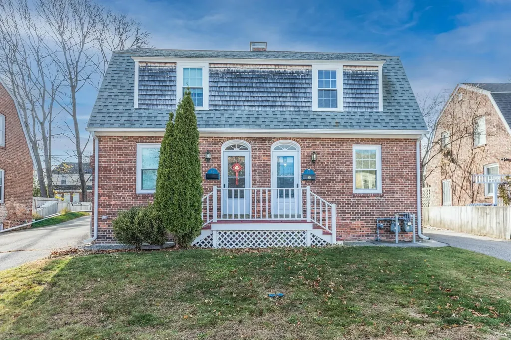 79 Porpoise Way Portsmouth NH 03801