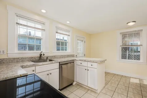 79 Porpoise Way Portsmouth NH 03801