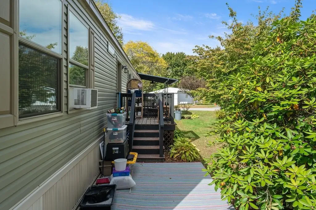 27 Hayes Park Exeter NH 03833