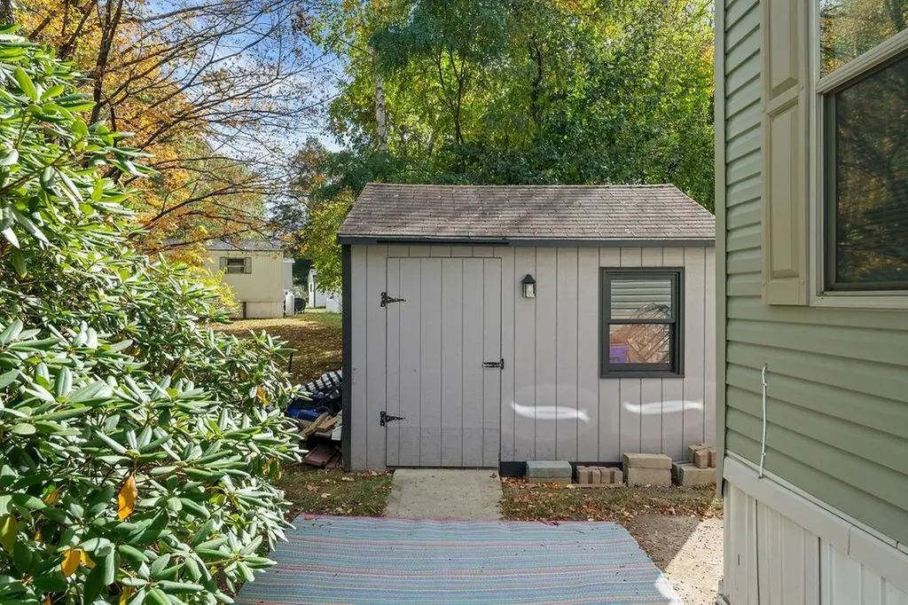 27 Hayes Park Exeter NH 03833