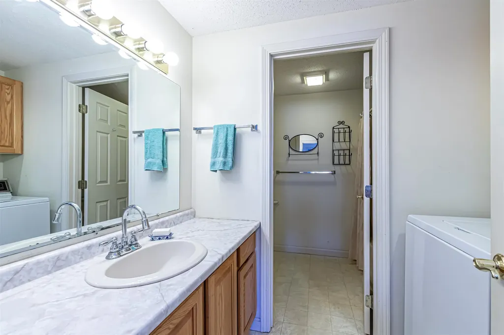 21 Long Hill Road Peterborough NH 03458