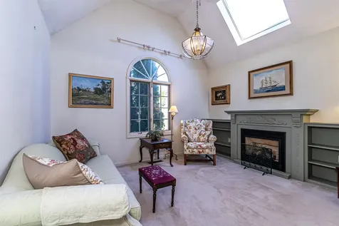 21 Long Hill Road Peterborough NH 03458