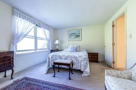 21 Long Hill Road Peterborough NH 03458