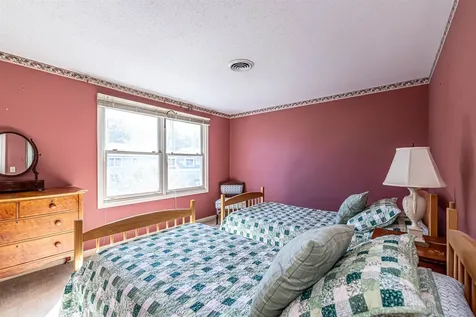 21 Long Hill Road Peterborough NH 03458