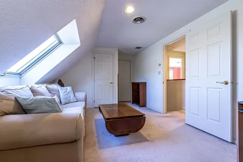 21 Long Hill Road Peterborough NH 03458