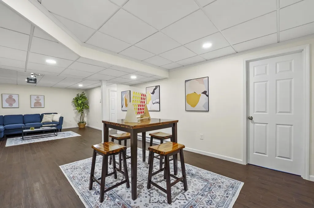 18 Sawtelle Road Brookline NH 03033