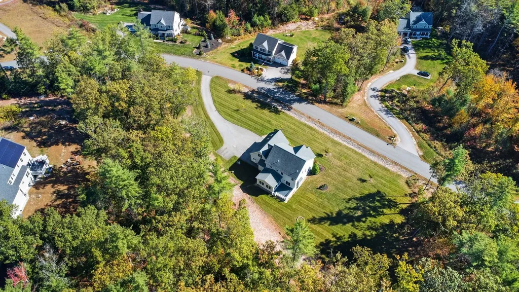 18 Sawtelle Road Brookline NH 03033