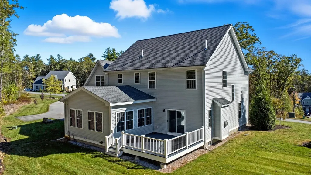 18 Sawtelle Road Brookline NH 03033