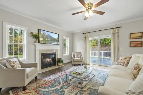 18 Sawtelle Road Brookline NH 03033