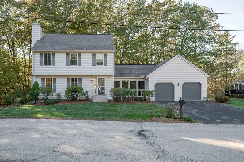 5 Stratham Green Nashua NH 03063