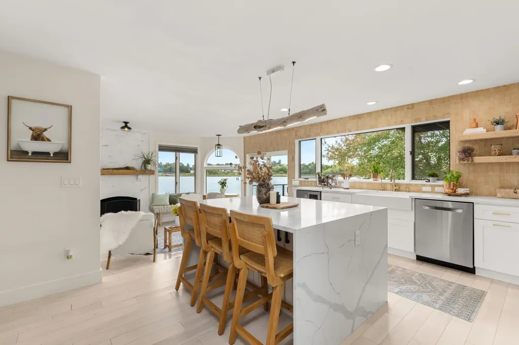 12 Ruth Street Portsmouth NH 03801