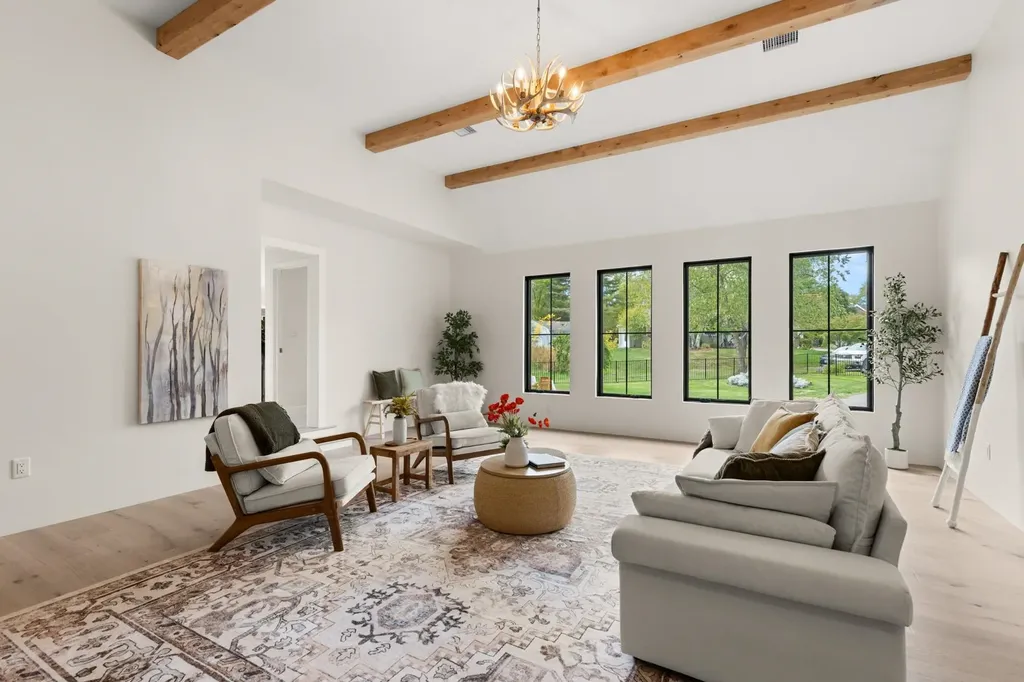 12 Ruth Street Portsmouth NH 03801